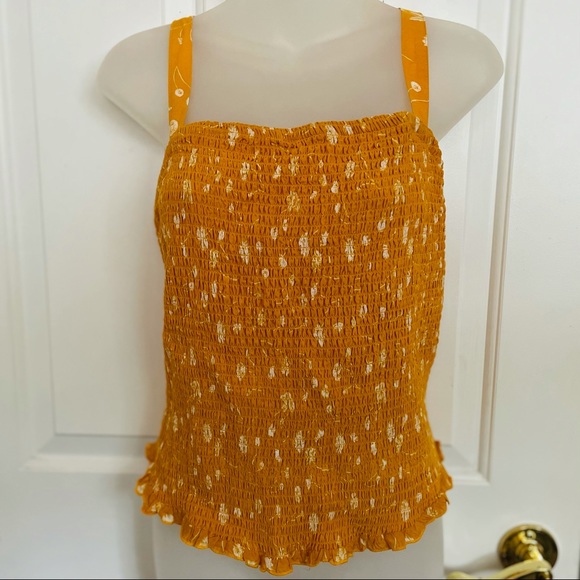 Torrid ruched yellow crop top - Picture 2 of 5
